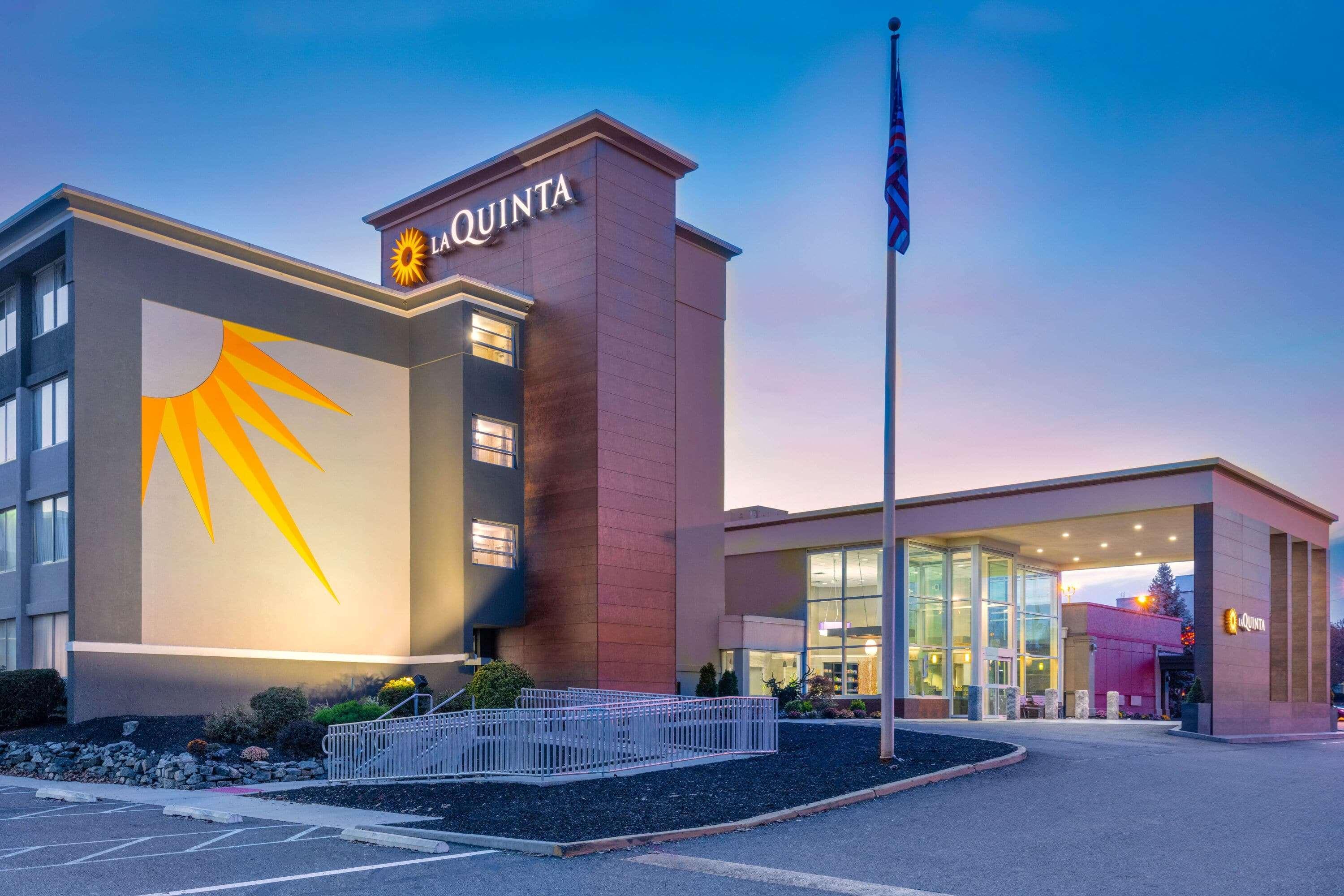 La Quinta By Wyndham Clifton/Rutherford Ngoại thất bức ảnh